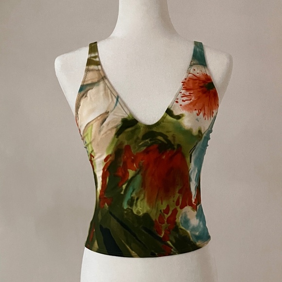 NEW SHAN SWIM TOP - Picture 5 of 14